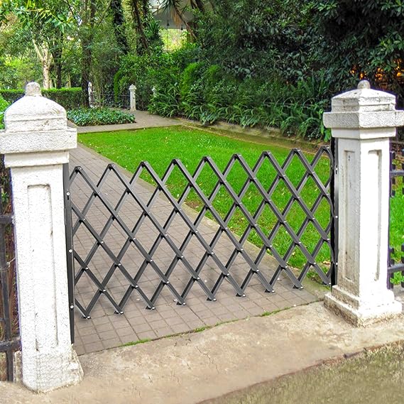 Wrought iron gate023000